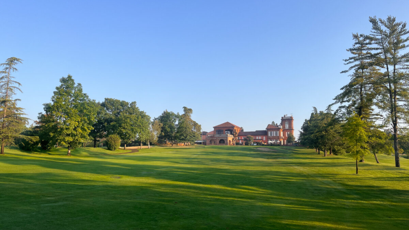 Échanges et performances au Golf Margara avec Pouey International